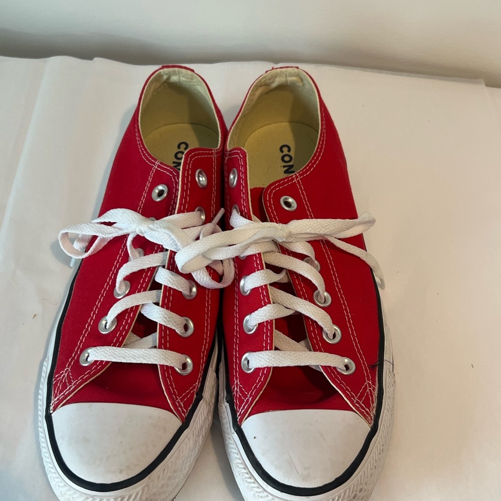 Converse Women’s Red and White Sneakers